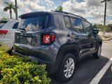 Used 2023 Jeep Renegade Latitude w/ Premium Group image 4