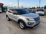 Used 2016 Ford Explorer XLT image 3