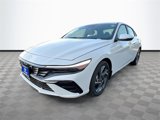 New 2025 Hyundai Elantra Limited image 3