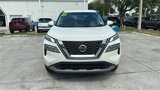 Used 2021 Nissan Rogue SV image 2