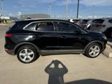 Used 2017 Lincoln MKC Premiere image 3