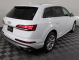 Certified 2025 Audi Q7 2.0T Premium w/ Convenience Package image 3