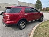 Used 2017 Ford Explorer Platinum image 3