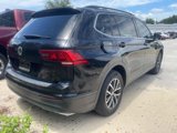 Used 2019 Volkswagen Tiguan SE w/ Panoramic Sunroof Package image 3