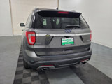 Used 2018 Ford Explorer XLT image 6