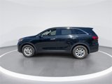 Used 2019 Kia Sorento LX w/ LX Convenience Package image 5