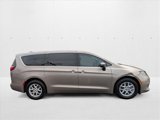 Used 2017 Chrysler Pacifica LX image 4