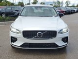 Used 2022 Volvo S60 B5 Momentum w/ Premium Package image 3