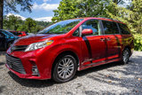 Used 2018 Toyota Sienna image 3