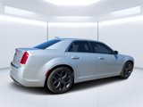 Used 2022 Chrysler 300 Touring image 2