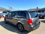 Used 2014 Dodge Grand Caravan SE image 3