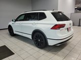 Used 2021 Volkswagen Tiguan SE R-Line image 4