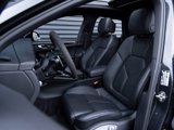Certified 2023 Porsche Macan image 5