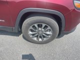 Used 2019 Jeep Cherokee Latitude Plus w/ Comfort/Convenience Group image 2