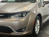 Used 2018 Chrysler Pacifica Touring-L w/ Tire & Wheel Group image 5