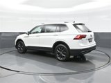 Certified 2022 Volkswagen Tiguan SE image 5