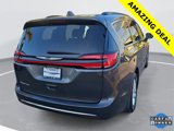 Used 2022 Chrysler Pacifica Touring-L image 3