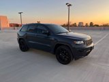 Used 2017 Jeep Grand Cherokee Altitude image 3