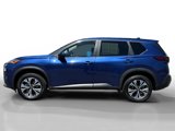 Used 2022 Nissan Rogue SV image 2