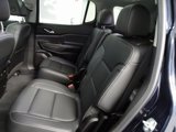 Certified 2022 GMC Acadia SLT w/ Preferred Package image 4