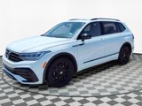 Certified 2022 Volkswagen Tiguan SE R-Line image 2