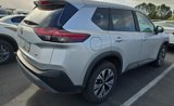 Used 2023 Nissan Rogue SV image 2