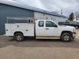 Used 2013 Chevrolet Silverado 2500 W/T w/ Snow Plow Prep Package image 3