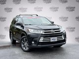 Used 2017 Toyota Highlander XLE image 2