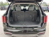 Used 2022 Kia Sorento S w/ Panoramic Sunroof Package image 6