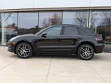 Certified 2024 Porsche Macan image 2