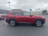 Used 2022 Nissan Rogue SV image 2