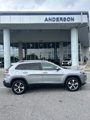 Used 2019 Jeep Cherokee Limited w/ Luxury Group image 2