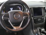 Used 2018 Jeep Grand Cherokee Altitude image 2