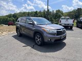 Used 2016 Toyota Highlander XLE image 1