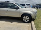Used 2013 GMC Acadia SLE image 2