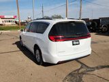 Used 2022 Chrysler Pacifica Touring-L image 3
