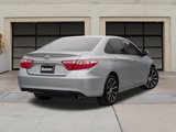 Used 2016 Toyota Camry SE image 4