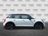 Used 2022 MINI Cooper 4-Door Hardtop image 3