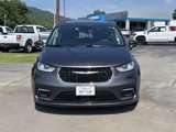 Used 2022 Chrysler Pacifica Touring-L image 4