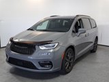 Used 2021 Chrysler Pacifica Touring w/ S Appearance Package image 3