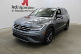 Certified 2022 Volkswagen Tiguan SE image 2