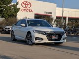 Used 2018 Honda Accord Touring image 2