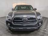 Used 2017 Toyota Tacoma 4x4 Double Cab image 2