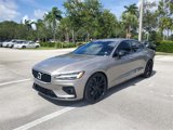Used 2019 Volvo S60 T6 R-Design image 2