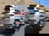 Used 2019 Hyundai Santa Fe SE image 4