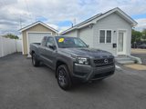 Used 2025 Nissan Frontier SV image 3
