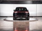Certified 2025 Porsche Macan image 4