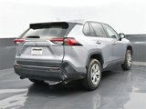 Used 2022 Toyota RAV4 LE image 5