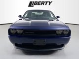 Used 2013 Dodge Challenger SXT image 2
