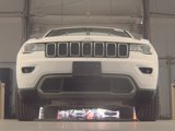 Used 2017 Jeep Grand Cherokee Limited image 3